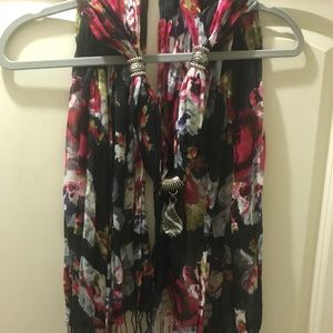 Scarf w glass and silver color beads